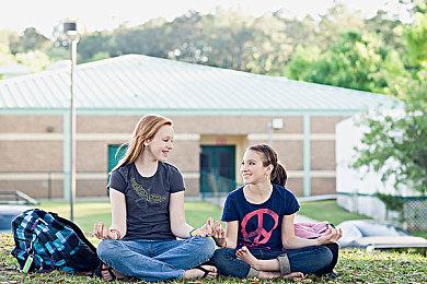 《绝区零》代理人战斗情报：伊芙琳